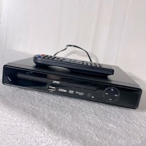 Vintage Fluid Black DVD Player with Remote Control
